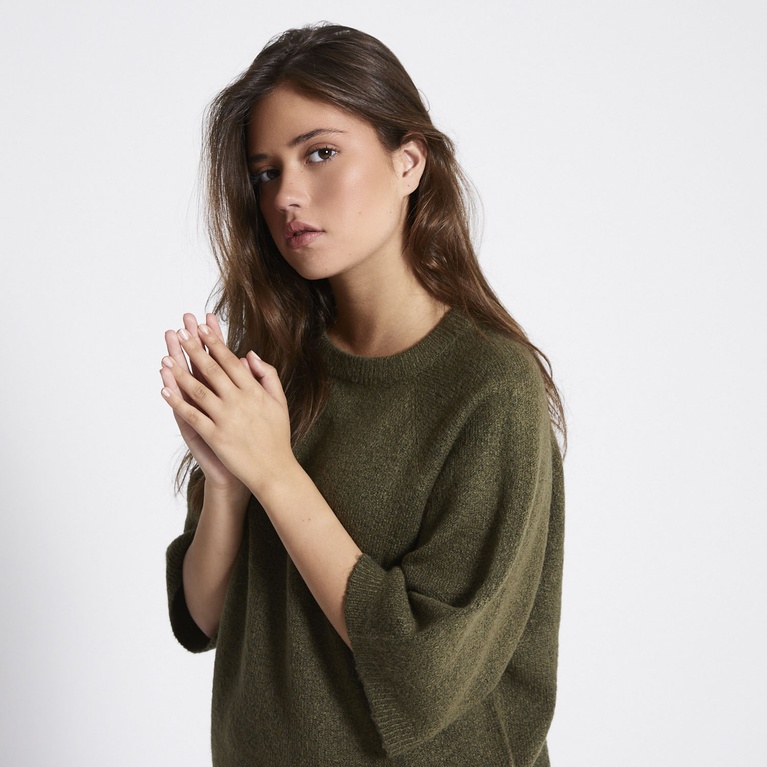 Neulepusero "Knitted Tee"